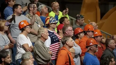 莱比锡战胜弗赖堡，德甲积分榜领跑！